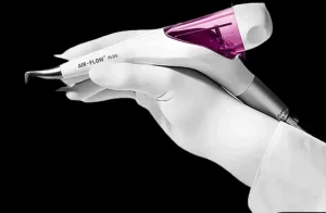 تنظيف الأسنان بالأملاح شامل الضريبة  Airflow